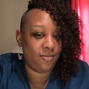 Meet your Posher, Latoya